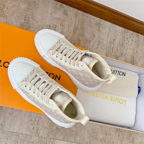 High Quality Luxury Louis Vuitton New Color Squad Sneakers – Style 99651 product detail