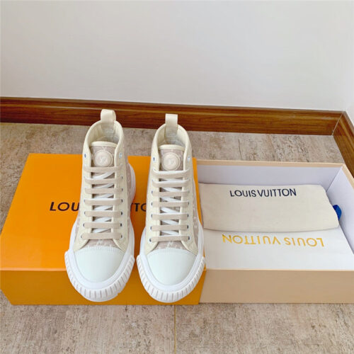 High Quality Luxury Louis Vuitton New Color Squad Sneakers – Style 99651 product detail