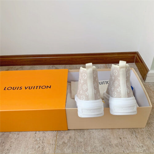 High Quality Luxury Louis Vuitton New Color Squad Sneakers – Style 99651 product detail