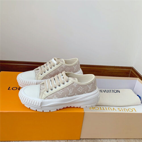 High Quality Luxury Louis Vuitton New Color Squad Sneakers