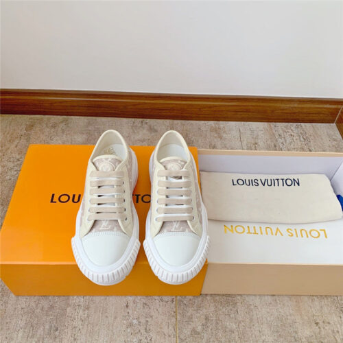 High Quality Luxury Louis Vuitton New Color Squad Sneakers product detail