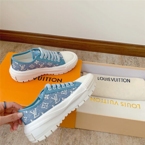 High Quality Luxury Louis Vuitton New Color Squad Sneakers – Style 34115 product detail