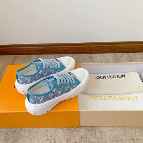 High Quality Luxury Louis Vuitton New Color Squad Sneakers – Style 34115 product detail