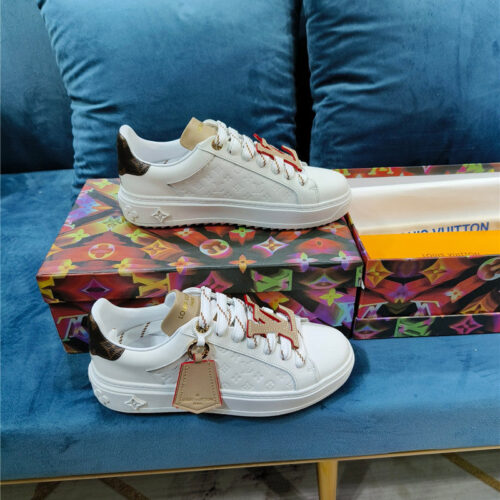 High Quality Luxury Louis Vuitton Heart Embellished Sneakers alternate view