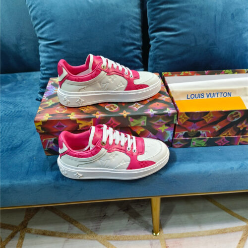 High Quality Luxury Louis Vuitton Heart Embellished Sneakers – Style 50659 alternate view