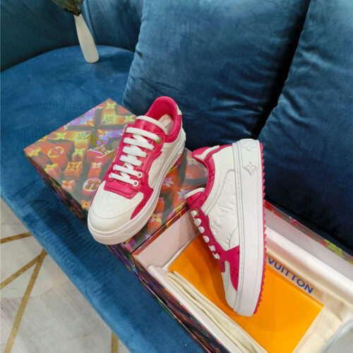 High Quality Luxury Louis Vuitton Heart Embellished Sneakers – Style 50659 product detail