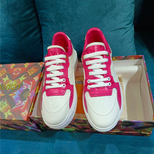 High Quality Luxury Louis Vuitton Heart Embellished Sneakers – Style 50659 product detail