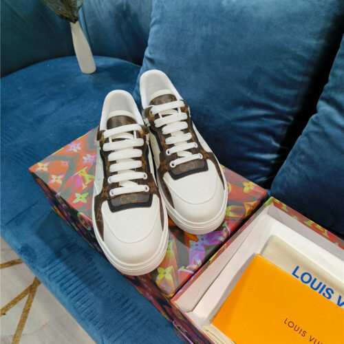 High Quality Luxury Louis Vuitton Heart Embellished Sneakers – Style 16195