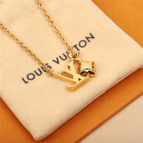 High Quality Luxury Louis Vuitton Pink Diamond Four-Leaf Clover Necklace product detail