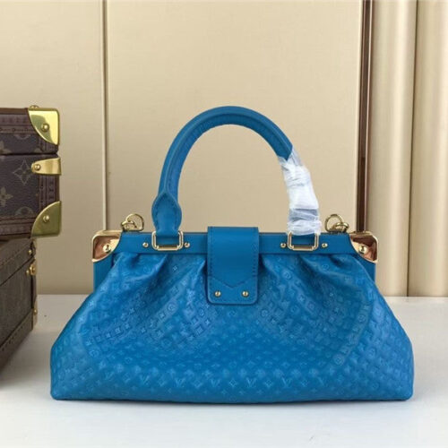High Quality Luxury Louis Vuitton Monogram Clutch Bag alternate view