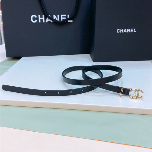 High Quality Luxury Chanel Brass Gold-Tone Metal Calfskin Belt alternate view