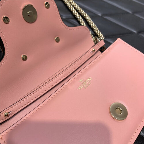 High Quality Luxury Valentino Garavani Mini Loco Bag – Style 03640 product detail