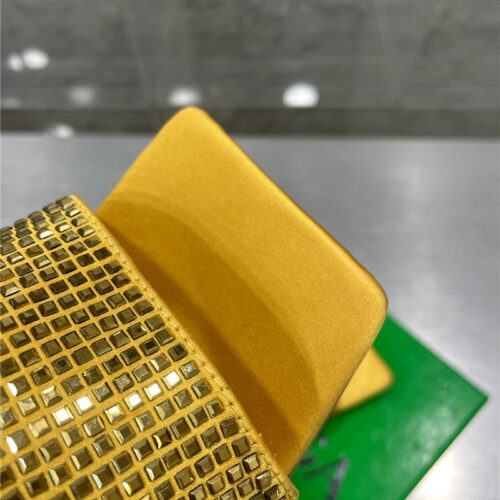 High Quality Luxury Bottega Veneta New Square Diamond Slippers – Style 28038 product detail