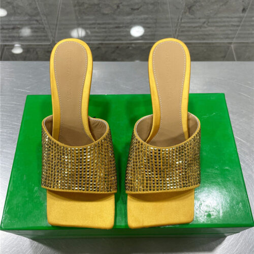 High Quality Luxury Bottega Veneta New Square Diamond Slippers – Style 28038 product detail