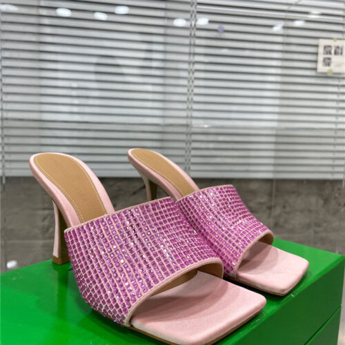 High Quality Luxury Bottega Veneta New Square Diamond Slippers – Style 64198
