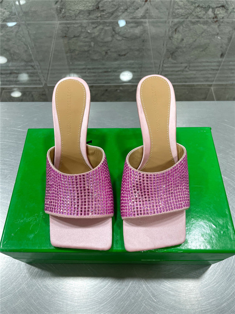 High Quality Luxury Bottega Veneta New Square Diamond Slippers – Style 64198 product detail