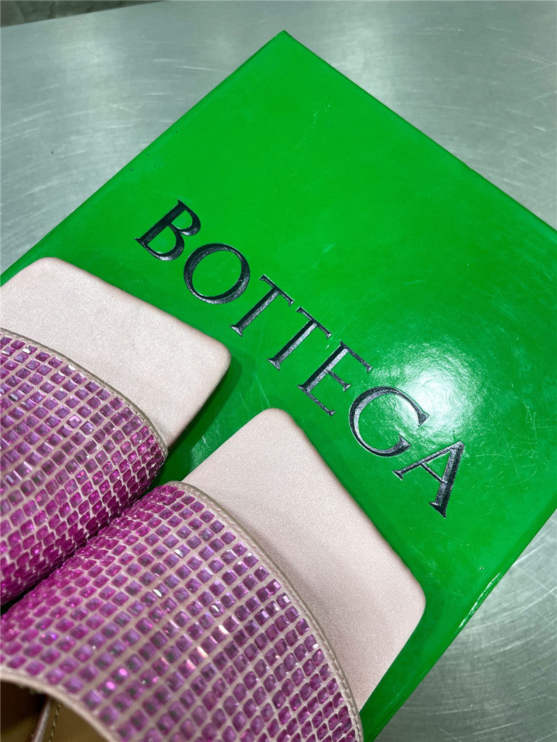 High Quality Luxury Bottega Veneta New Square Diamond Slippers – Style 64198 product detail