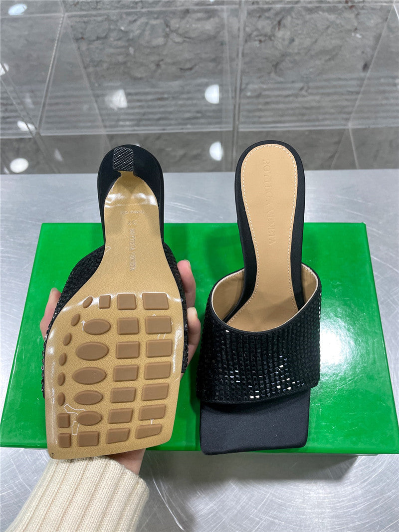 High Quality Luxury Bottega Veneta New Square Diamond Slippers – Style 93574 product detail