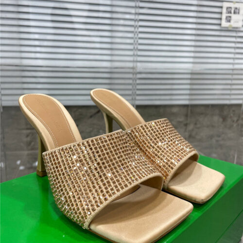 High Quality Luxury Bottega Veneta New Square Diamond Slippers – Style 52326