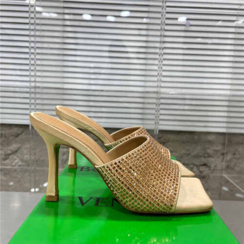 High Quality Luxury Bottega Veneta New Square Diamond Slippers – Style 52326 alternate view