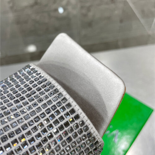 High Quality Luxury Bottega Veneta New Square Diamond Slippers – Style 14470 product detail