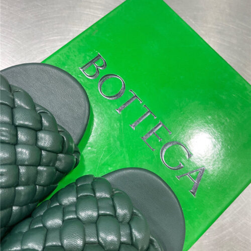 High Quality Luxury Bottega Veneta Woven Slides – Style 05862 product detail