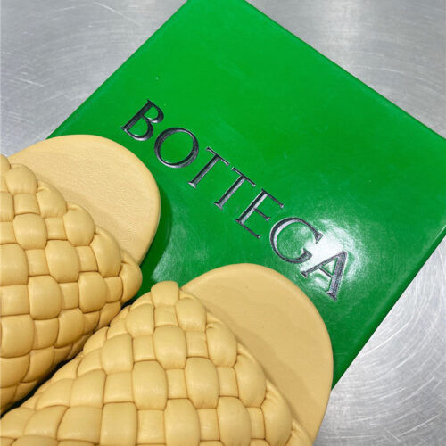 High Quality Luxury Bottega Veneta Woven Slides – Style 02470 product detail