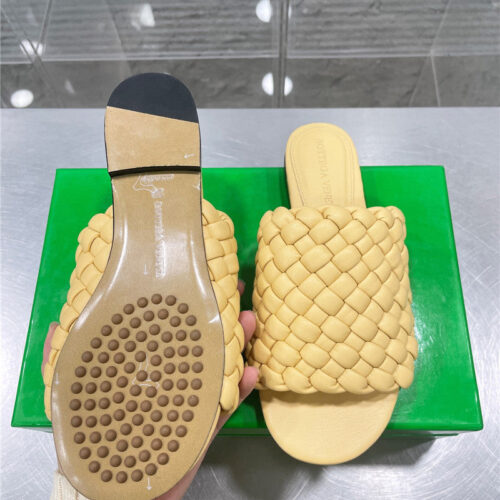 High Quality Luxury Bottega Veneta Woven Slides – Style 02470 product detail