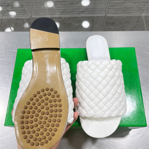High Quality Luxury Bottega Veneta Woven Slides – Style 00774 product detail