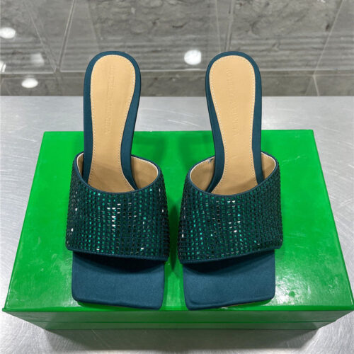 High Quality Luxury Bottega Veneta New Square Diamond Slippers – Style 88486 product detail