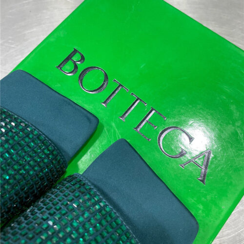 High Quality Luxury Bottega Veneta New Square Diamond Slippers – Style 88486 product detail