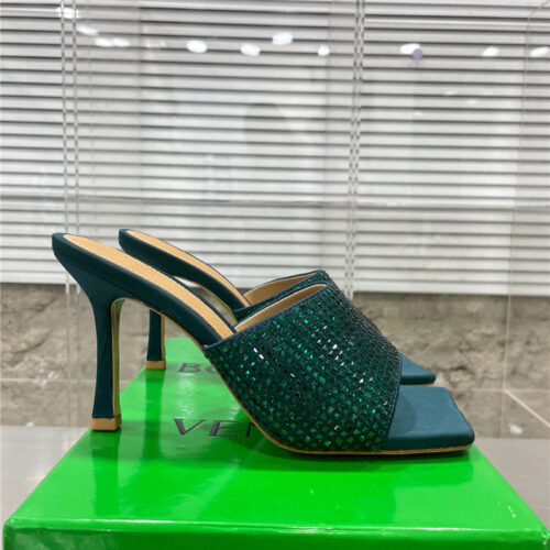 High Quality Luxury Bottega Veneta New Square Diamond Slippers – Style 88486 alternate view