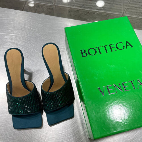 High Quality Luxury Bottega Veneta New Square Diamond Slippers – Style 88486 product detail