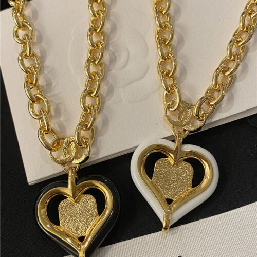 High Quality Luxury Chanel Ruby Embellished Necklace product detail