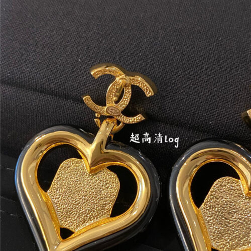 High Quality Luxury Chanel Ruby Embellished Earrings product detail
