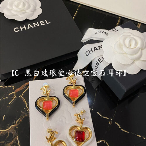 High Quality Luxury Chanel Ruby Embellished Earrings product detail