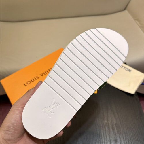 High Quality Luxury Louis Vuitton Sandals – Style 51395 product detail