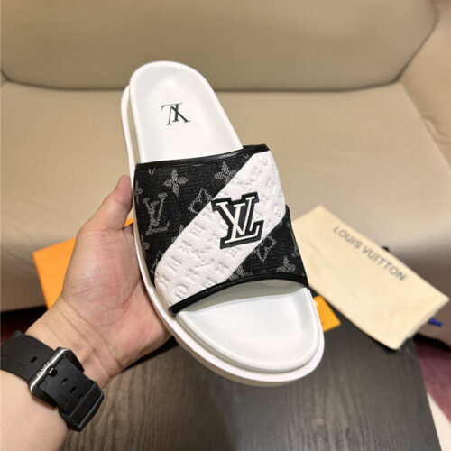 High Quality Luxury Louis Vuitton Sandals – Style 76835 alternate view