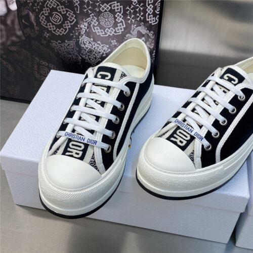 High Quality Luxury Dior Couple Style Thick Bottom Strap Low Top Casual Shoes – Style 24550 product detail