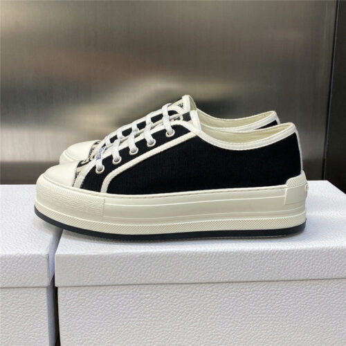 High Quality Luxury Dior Couple Style Thick Bottom Strap Low Top Casual Shoes – Style 24550 product detail
