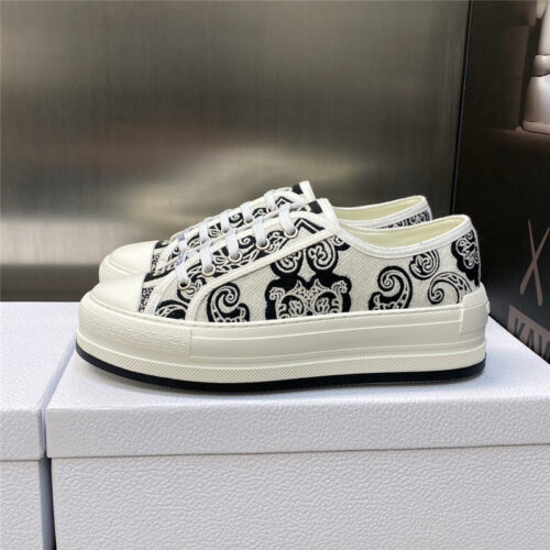 High Quality Luxury Dior Couple Style Thick Bottom Strap Low Top Casual Shoes – Style 44902 product detail