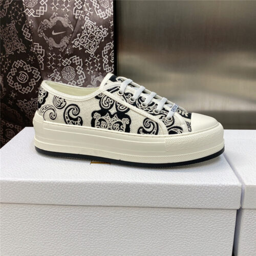 High Quality Luxury Dior Couple Style Thick Bottom Strap Low Top Casual Shoes – Style 44902 product detail