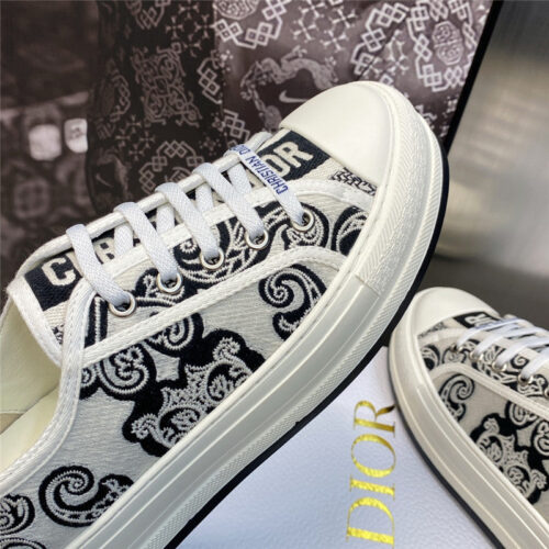 High Quality Luxury Dior Couple Style Thick Bottom Strap Low Top Casual Shoes – Style 44902 product detail