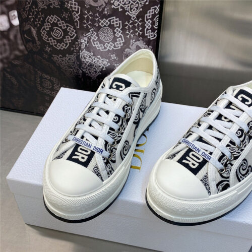 High Quality Luxury Dior Couple Style Thick Bottom Strap Low Top Casual Shoes – Style 44902 product detail