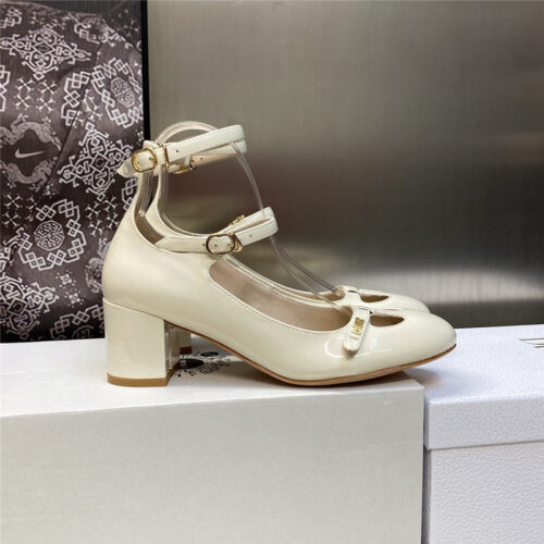 High Quality Luxury Dior Retro Roman Style Low Heel Doll Womens Shoes product detail