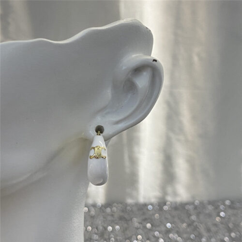 High Quality Luxury Celine American Retro Earrings product detail