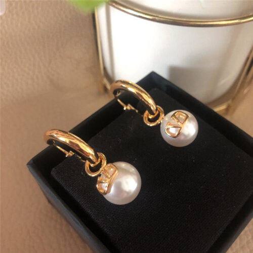 High Quality Luxury Valentino Early Spring New Earrings