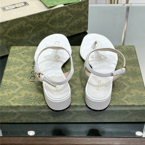 High Quality Luxury Gucci Classic GG Buckle Sandals – Style 71379 product detail
