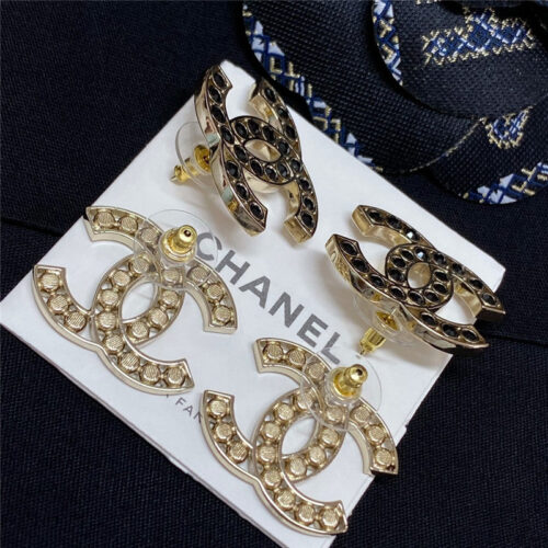 High Quality Luxury Chanel Full Diamond Chest Double C Earrings product detail
