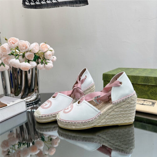 High Quality Luxury Gucci Wedge Fisherman Shoes – Style 42739 product detail
